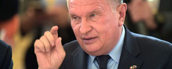 Главный исполнительный директор нефтегазовой компании ПАО НК Роснефть Игорь Сечин - Sputnik Беларусь