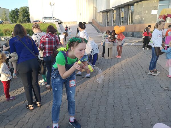 Родители онкобольного ребенка: Мы не ожидали, что нам будут так помогать  - Sputnik Беларусь