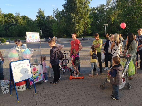 Родители онкобольного ребенка: Мы не ожидали, что нам будут так помогать  - Sputnik Беларусь