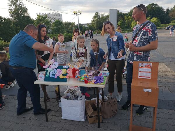 Родители онкобольного ребенка: Мы не ожидали, что нам будут так помогать  - Sputnik Беларусь