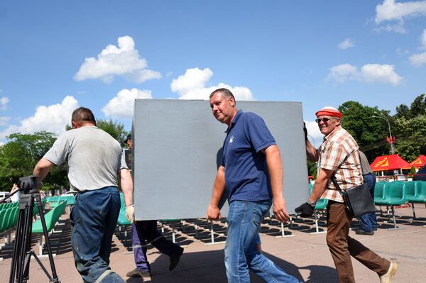 Пушистые петунии и чистые улицы: Гомель встречает Пламя мира - Sputnik Беларусь