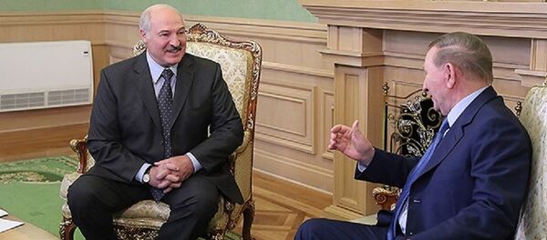 Александр Лукашенко и Леонид Кучма - Sputnik Беларусь