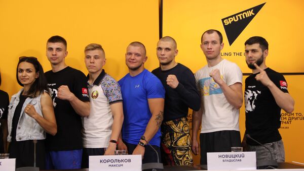 Участники бойцовского турнира BFC-45 в мультимедийном пресс-центре Sputnik Беларусь - Sputnik Беларусь