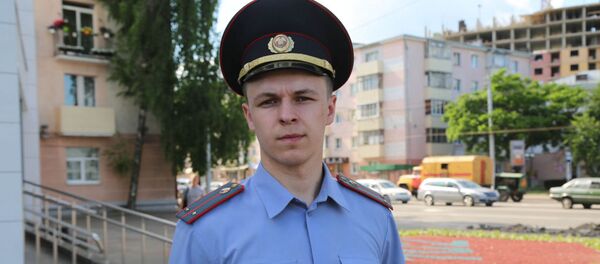 Лейтенант милиции Денис Лабейко, спасший от суицида мужчину в Витебске - Sputnik Беларусь