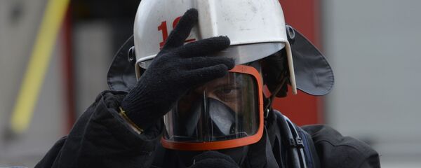 Сотрудник МЧС  - Sputnik Беларусь