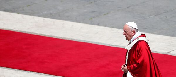 Понтифик на воскресной проповеди по случаю праздника Пятидесятницы Понтифик на воскресной проповеди по случаю праздника Пятидесятницы - Sputnik Беларусь