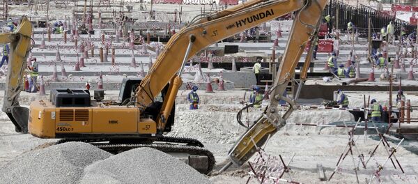 Работы на стадионе в Дохе, где пройдет Чемпионат мира по футболу 2022 года - Sputnik Беларусь