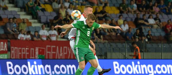 Футбольные Белые крылья опять подрезаны, а Криушенко всех запутал - Sputnik Беларусь