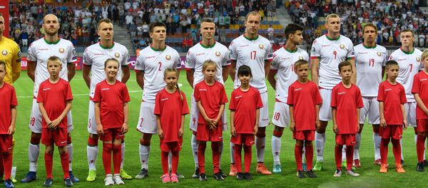 Футболисты сборной Беларуси по футболу - Sputnik Беларусь