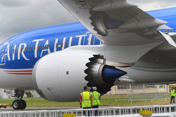 Боинг Boeing 787 Dreamliner авиакомпании Air Tahiti Nui в аэропорту Ле-Бурже, где пройдет международный аэрокосмический салон Paris Air Show 2019 - Sputnik Беларусь