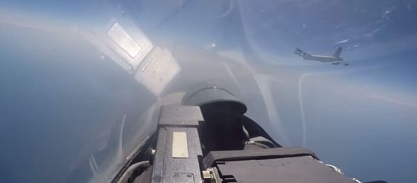 Министерство обороны показало перехват стратегических бомбардировщиков B-52H ВВС США  - Sputnik Беларусь