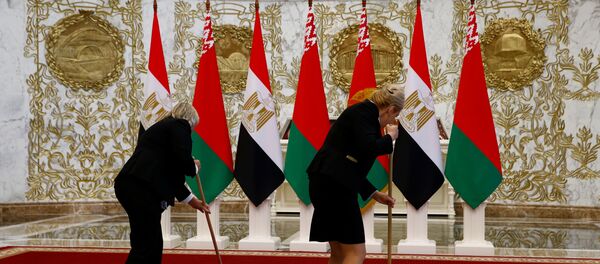 В официальной резеденции Лукашенко готовятся к визиту президента Египта Абделя Фаттаха ас-Сиси - Sputnik Беларусь