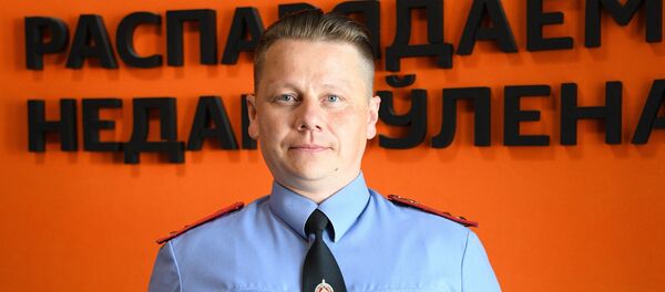 Начальник отдела организации работы ИДН управления профилактики МВД полковник милиции Сергей Янковский  - Sputnik Беларусь