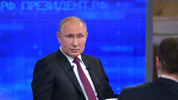 Прямая линия с президентом РФ Владимиром Путиным - Sputnik Беларусь