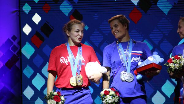 Чемпионов и призеров чествовали в Доме болельщиков команды России - Sputnik Беларусь