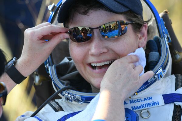 Саюз з трыма членамі экіпажа МКС прызямліўся ў Казахстане - Sputnik Беларусь