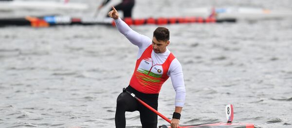 Артем Козырь завоевал золото на дистанции 200 метров на каноэ Артем Козырь завоевал золото на дистанции 200 метров на каноэ - Sputnik Беларусь
