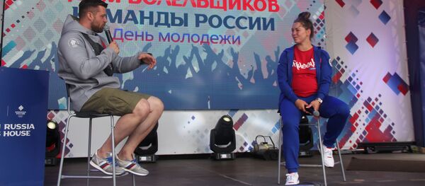 Валерия Коблова на встрече в доме болельщиков команды России Валерия Коблова на встрече в доме болельщиков команды России - Sputnik Беларусь
