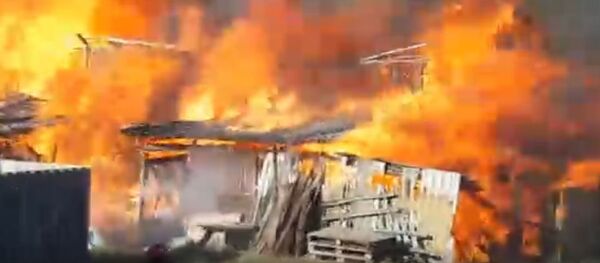 Крупный пожар произошел в пригороде Бреста - Sputnik Беларусь