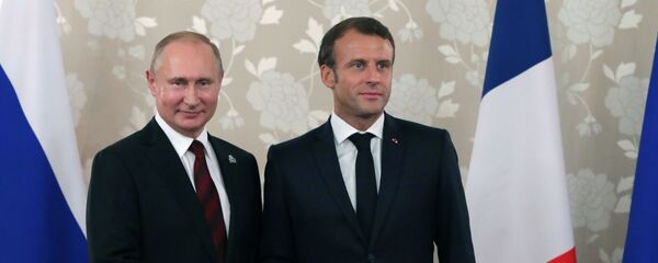 Президент РФ Владимир Путин и президент Франции Эммануэль Макрон  - Sputnik Беларусь