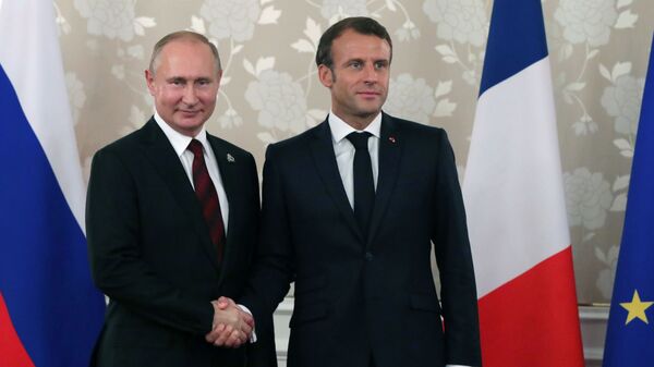 Президент РФ Владимир Путин и президент Франции Эммануэль Макрон  - Sputnik Беларусь