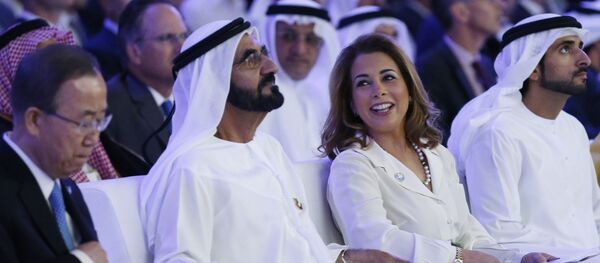 Правитель Дубая Мохаммед бен Рашид Аль Мактум вместе с женой - Sputnik Беларусь