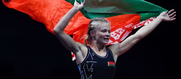 Ирина Курочкина (Белоруссия), завоевавшая золотую медаль в соревнованиях по вольной борьбе среди женщин в весовой категории до 57 кг на II Европейских играх в Минске - Sputnik Беларусь