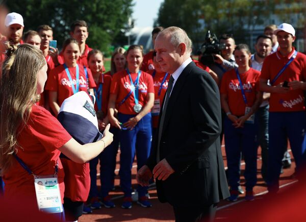 С утра и до самой ночи: как прошел долгожданный визит Путина в Минск - Sputnik Беларусь