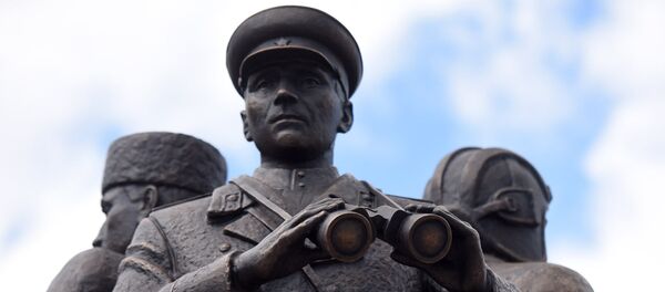 Помнік братам Лізюковым у Гомелі Помнік братам Лізюковым у Гомелі - Sputnik Беларусь