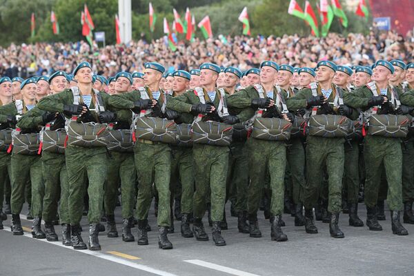 Парад в День независимости - Sputnik Беларусь