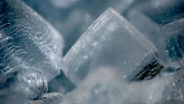 Кубики льда, архивное фото - Sputnik Беларусь
