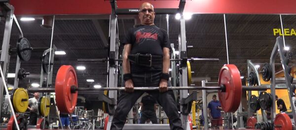 Возраст – не помеха: 75-летний пауэрлифтер из США - Sputnik Беларусь