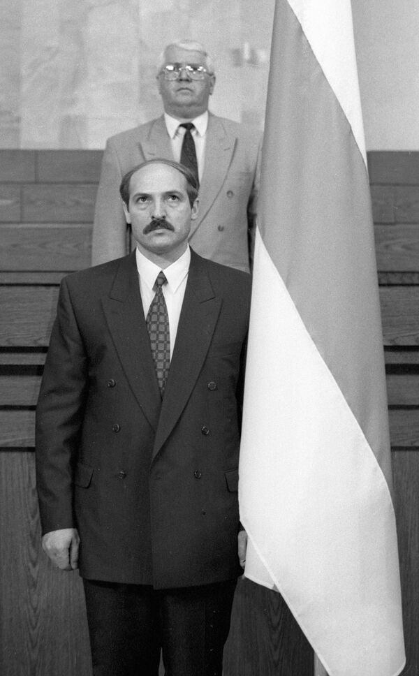 Фото лукашенко в 1994 году