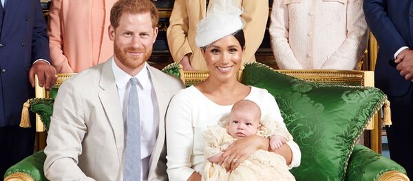Принц Гарри и Меган Маркл на прошедших крестинах сына - Sputnik Беларусь