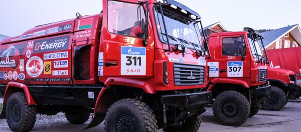 Пацярпеў каркас бяспекі: МАЗы працягнуць Шаўковы шлях без Вязовіча Пацярпеў каркас бяспекі: МАЗы працягнуць Шаўковы шлях без Вязовіча - Sputnik Беларусь