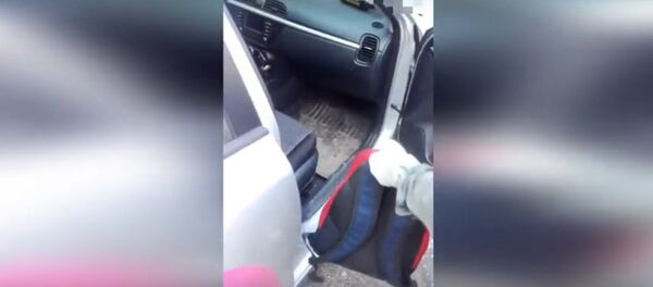 Студенты на машине каршеринга развозили наркотики по Минску - видео - Sputnik Беларусь