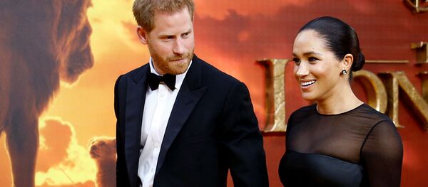 Принц Гарри и Меган Маркл на премьере Короля Льва - Sputnik Беларусь