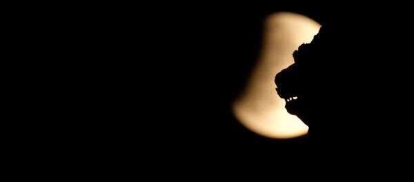 Частичное лунное затмение в Венеции - Sputnik Беларусь