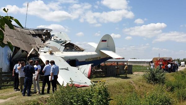 Легкомоторный самолет упал на жилой дом в Чечне - Sputnik Беларусь