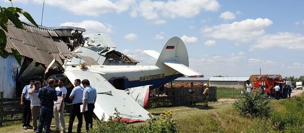 Легкомоторный самолет упал на жилой дом в Чечне - Sputnik Беларусь