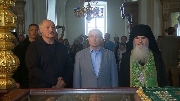 Александр Лукашенко и Владимир Путин побывали на службе в Валаамском монастыре - Sputnik Беларусь