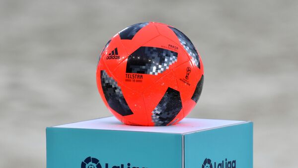 Официальный мяч ЧМ по пляжному футболу - Sputnik Беларусь