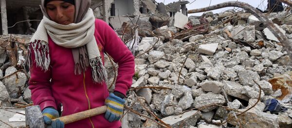 Жизнь в разрушенных районах сирийского Алеппо Жизнь в разрушенных районах сирийского Алеппо - Sputnik Беларусь