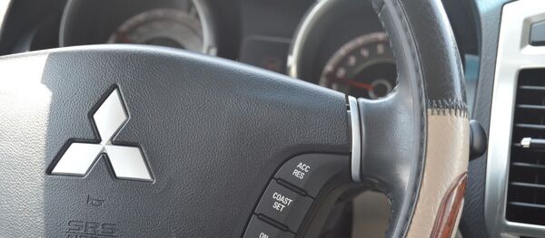 Руль автомобиля Mitsubishi  - Sputnik Беларусь