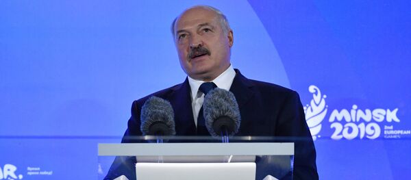 Президент Беларуси Александр Лукашенко во время торжественной церемонии открытия II Европейских игр в Минске - Sputnik Беларусь