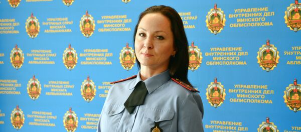 Афіцыйны прадстаўнік ДАІ Мінскай вобласці Ірына Сапунова Афіцыйны прадстаўнік ДАІ Мінскай вобласці Ірына Сапунова - Sputnik Беларусь