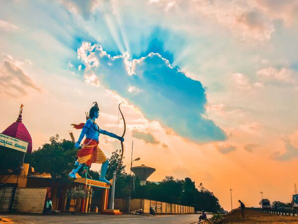 Снимок фотографа Sreekumar Krishnan, получивший главный приз в номинации SUNSET конкурса мобильной фотографии iPhone Photography Awards 2019 - Sputnik Беларусь