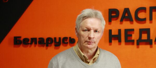 Сергеев: усилятся ли попытки Запада оторвать Беларусь от России - Sputnik Беларусь