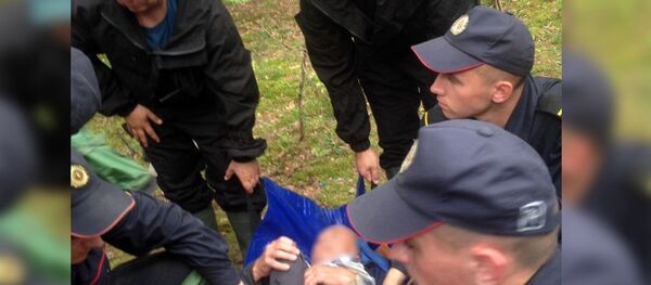 Солдат-срочник нашел пропавшего в лесу пожилого грибника Солдат-срочник нашел пропавшего в лесу пожилого грибника - Sputnik Беларусь