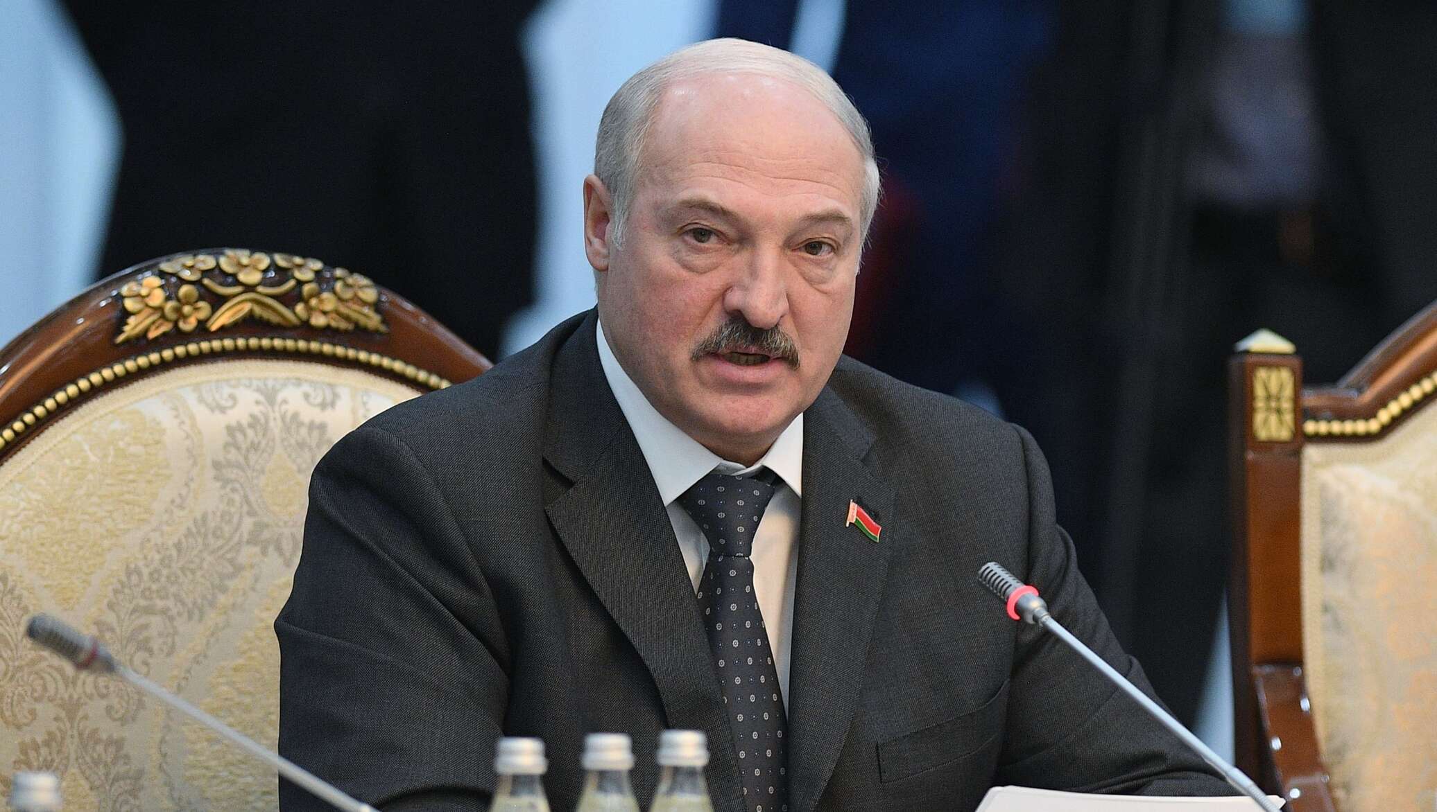 Сколько лукашенко у власти президентом белоруссии. Лукашенко 2008.